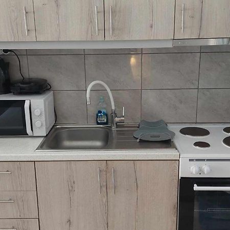 Apartament Anezinas Place Perissa  Zewnętrze zdjęcie