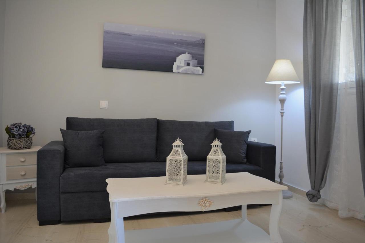 Apartament Anezinas Place Perissa  Zewnętrze zdjęcie