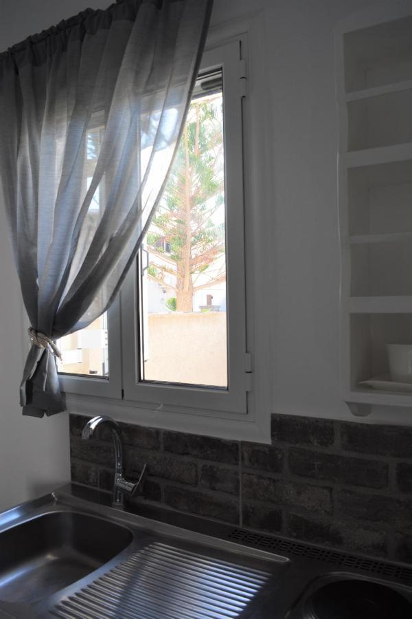 Apartament Anezinas Place Perissa  Zewnętrze zdjęcie