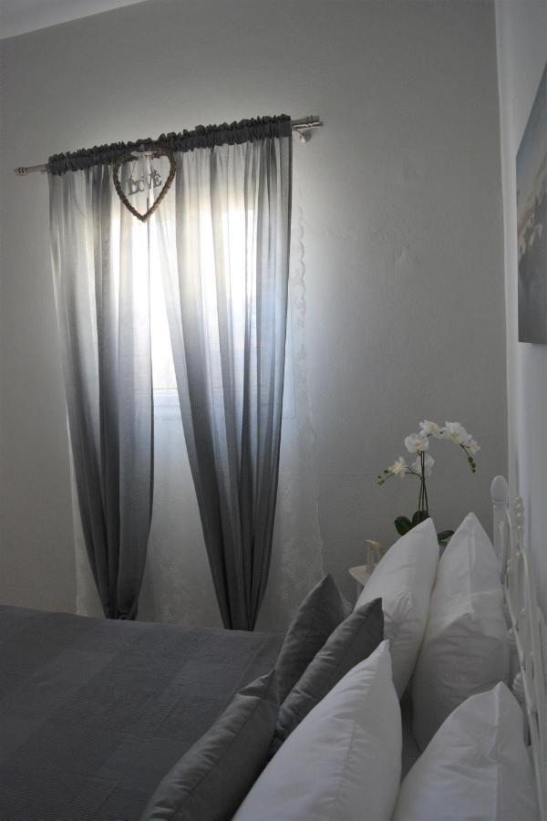 Apartament Anezinas Place Perissa  Zewnętrze zdjęcie
