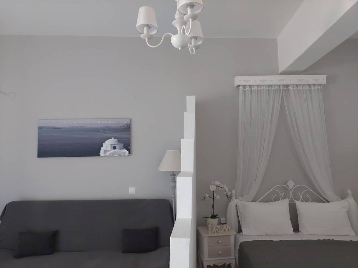 Apartament Anezinas Place Perissa  Zewnętrze zdjęcie