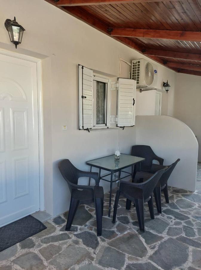 Apartament Anezinas Place Perissa  Zewnętrze zdjęcie