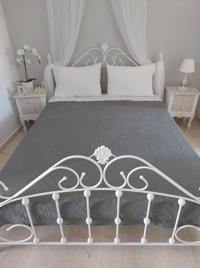 Apartament Anezinas Place Perissa  Zewnętrze zdjęcie