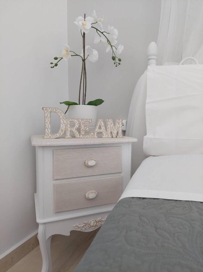 Apartament Anezinas Place Perissa  Zewnętrze zdjęcie